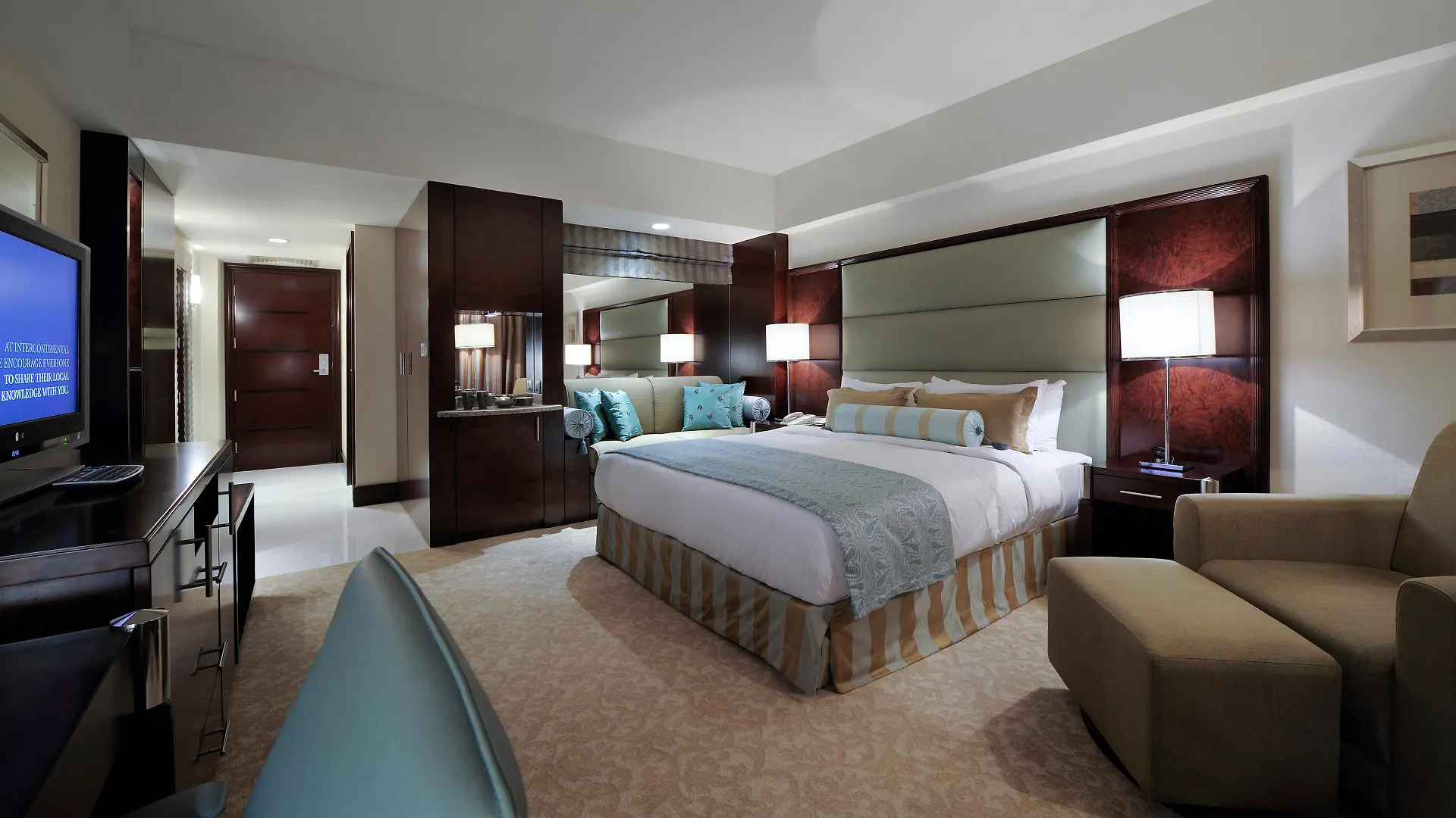 Intercontinental Abu Dhabi By Ihg Hotel