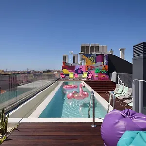 Hotel Moxy ***